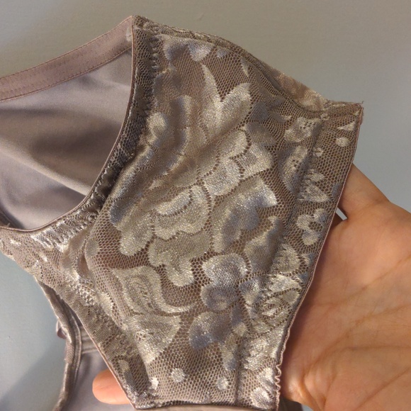 Comfortchoice Floral Lace Bra (no underwire or padding) EUC 38DD - Picture 6 of 12